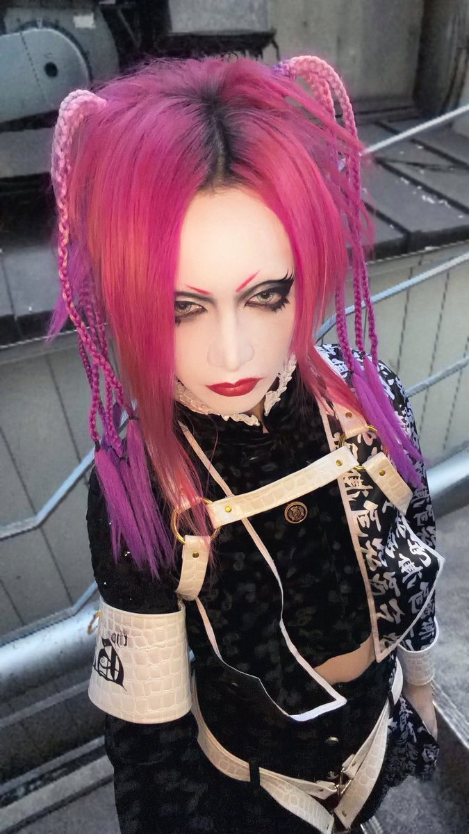 ギャロ・ワジョウ tweet media