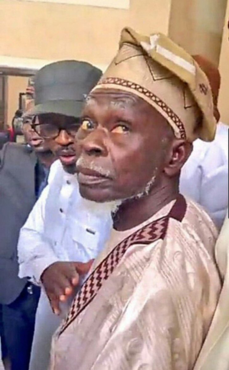 You never chop with your degree finish, you don go dy apply for masters, what are you mastering?