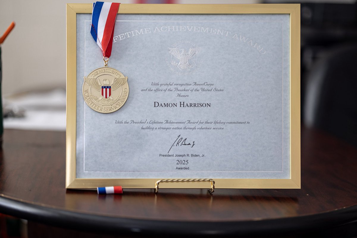 Damon Harrison tweet media