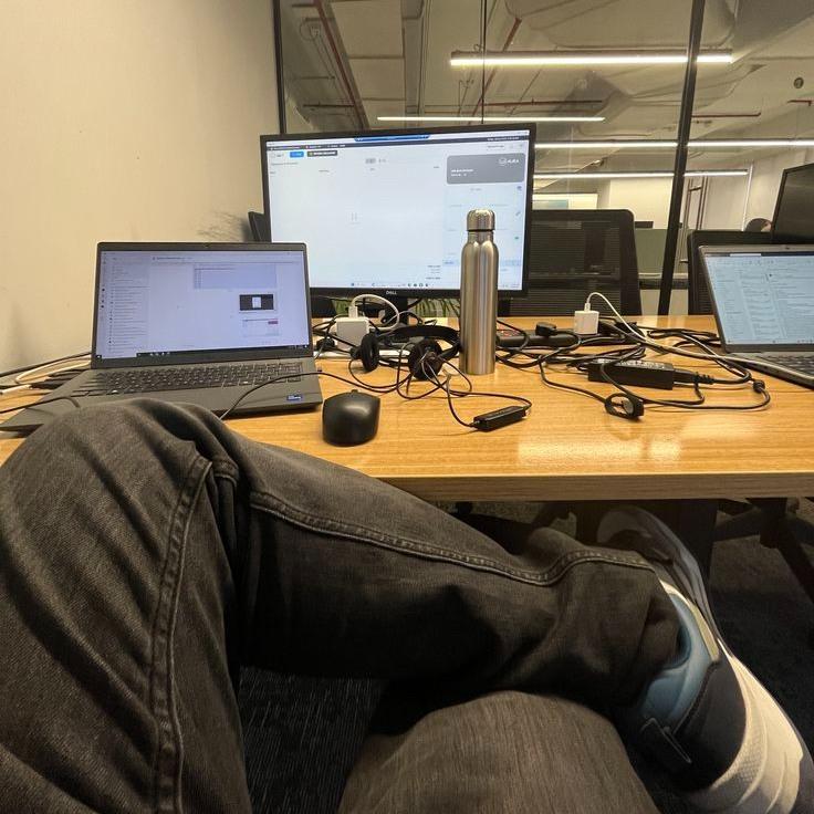 Why Growth Slows Even When Effort Increases

One of the biggest frustrations in business and marketing is this:
 -You work harder.
 -You invest more time.
 -You increase activity.