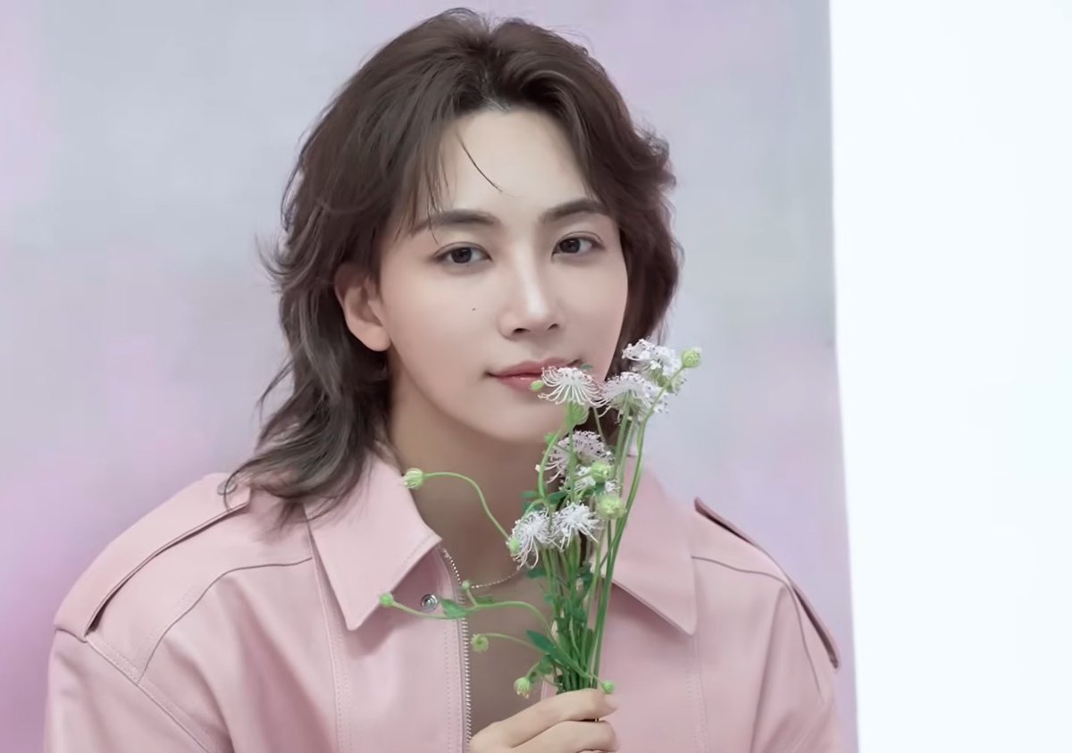 wonubliss's tweet image. jeonghan 💗🌸🎀
