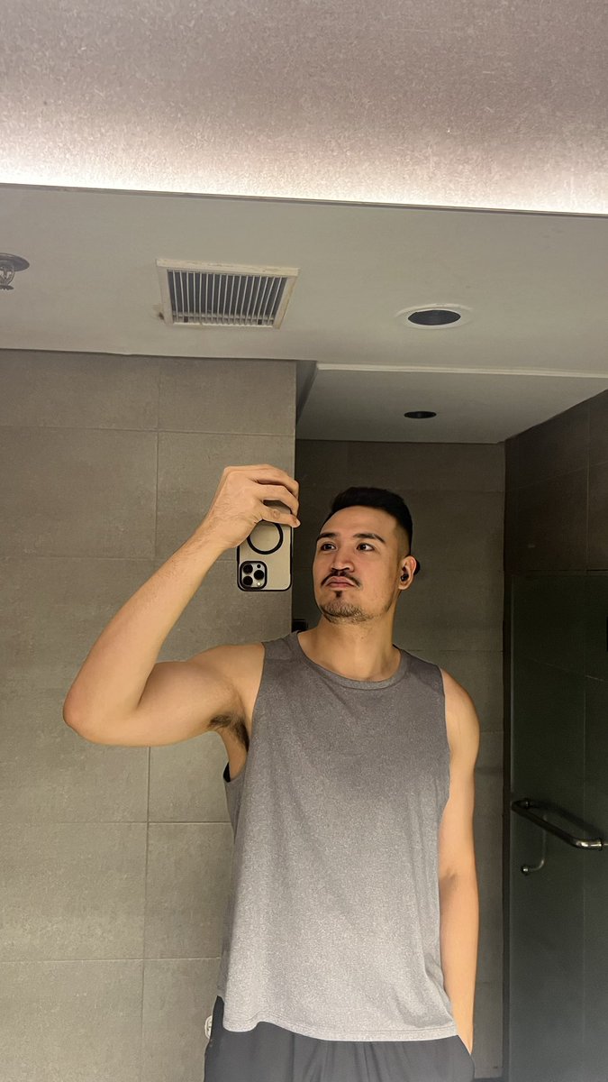 Earl Francis tweet media