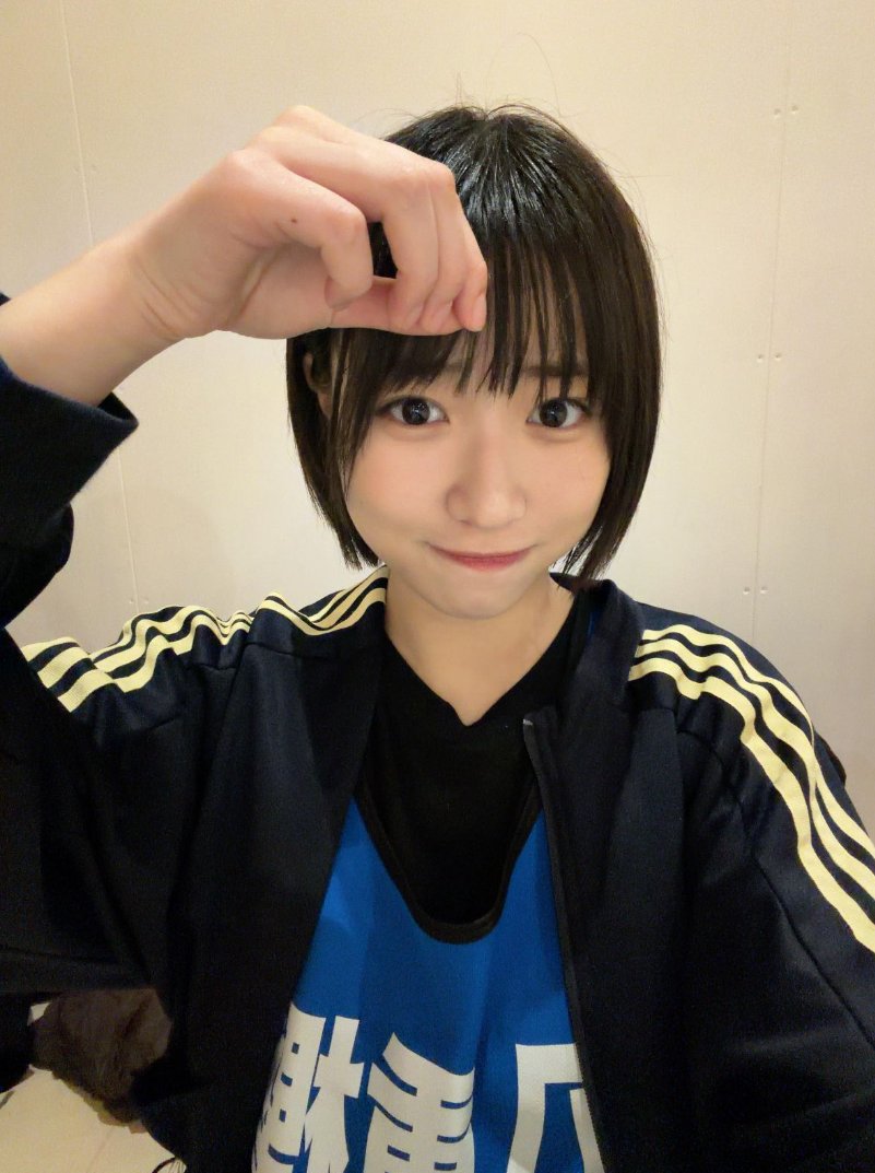 She's become more cuter. 😭🥰❤💙 #八重樫美伊咲 #僕が見たかった