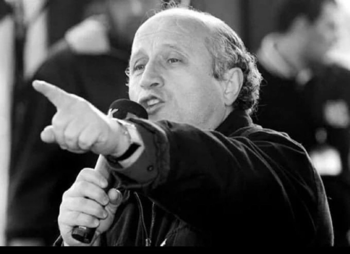 Batı dünyası, Atatürk reçetesi ile aydınlanmış bir Türkiye istemiyor. Ama dincilik propagandası ile zehirlenmiş ve felç olmuş bir Türkiye’yi sonuna kadar destekliyor.”  

Prof. Dr. Yaşar Nuri Öztürk