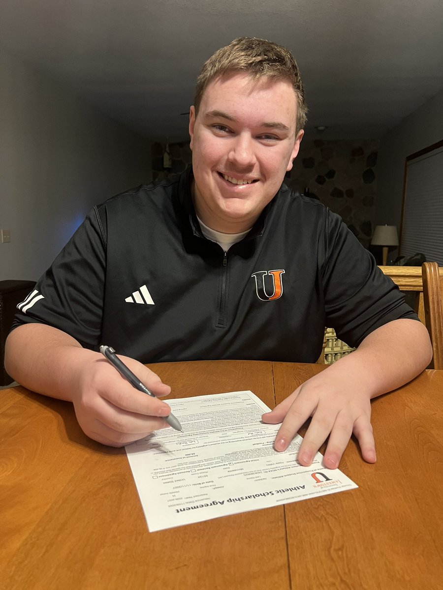 KatieJ721's tweet photo. Congratulations on officially becoming a Jimmie, @Joe_Jackson2026 !! We can’t wait to watch you on the field with @JimmieFootball!! Big things ahead!! 🧡🖤
#NSD26 #chopandcarry https://t.co/eYlRXHBUFN