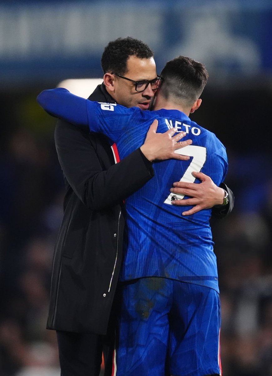 peoIQ's tweet photo. If alogarithm bring this to you and ya Chelsea fan do well to gather under the comment section for a meeting 🤝 https://t.co/sHB0V8zvOi