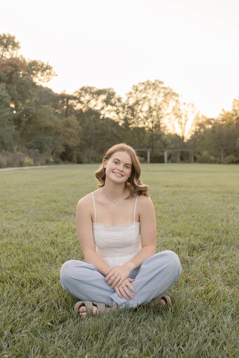 MadeiraZonsBk's tweet photo. Avery Craig is our senior in focus today. Avery has been coming to our camps since 3rd grade. We love Avery for her quick wit, endearing attitude, and hard work that has built our culture like no one before. We will miss the daily banter with Avery when she graduates. https://t.co/l5B1t0sKZI