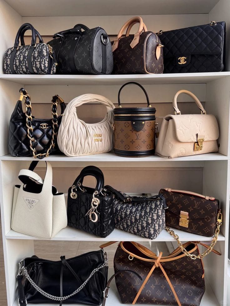 Bllury's tweet image. 