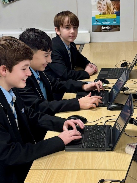 Alcester Academy LRC tweet media