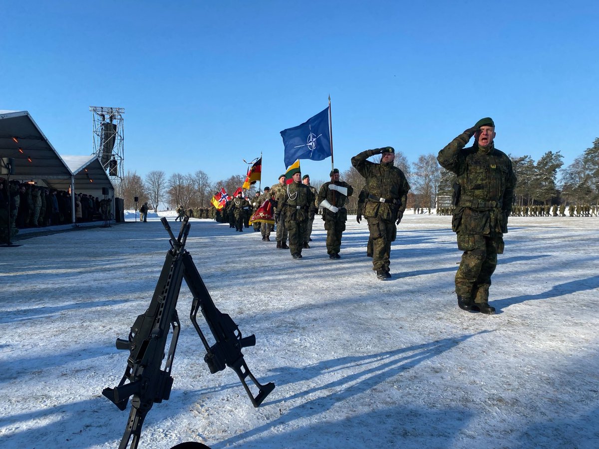 GermanyNATO's tweet photo. Today, the 45th Armoured Brigade assumes command of NATO‘s Multinational Battlegroup Lithuania. 🇩🇪 is taking responsibility within NATO and for the Baltic region.
#WeAreNATO
📸: picture alliance/dpa | Alexander Welscher https://t.co/wHNFd5Bbvy