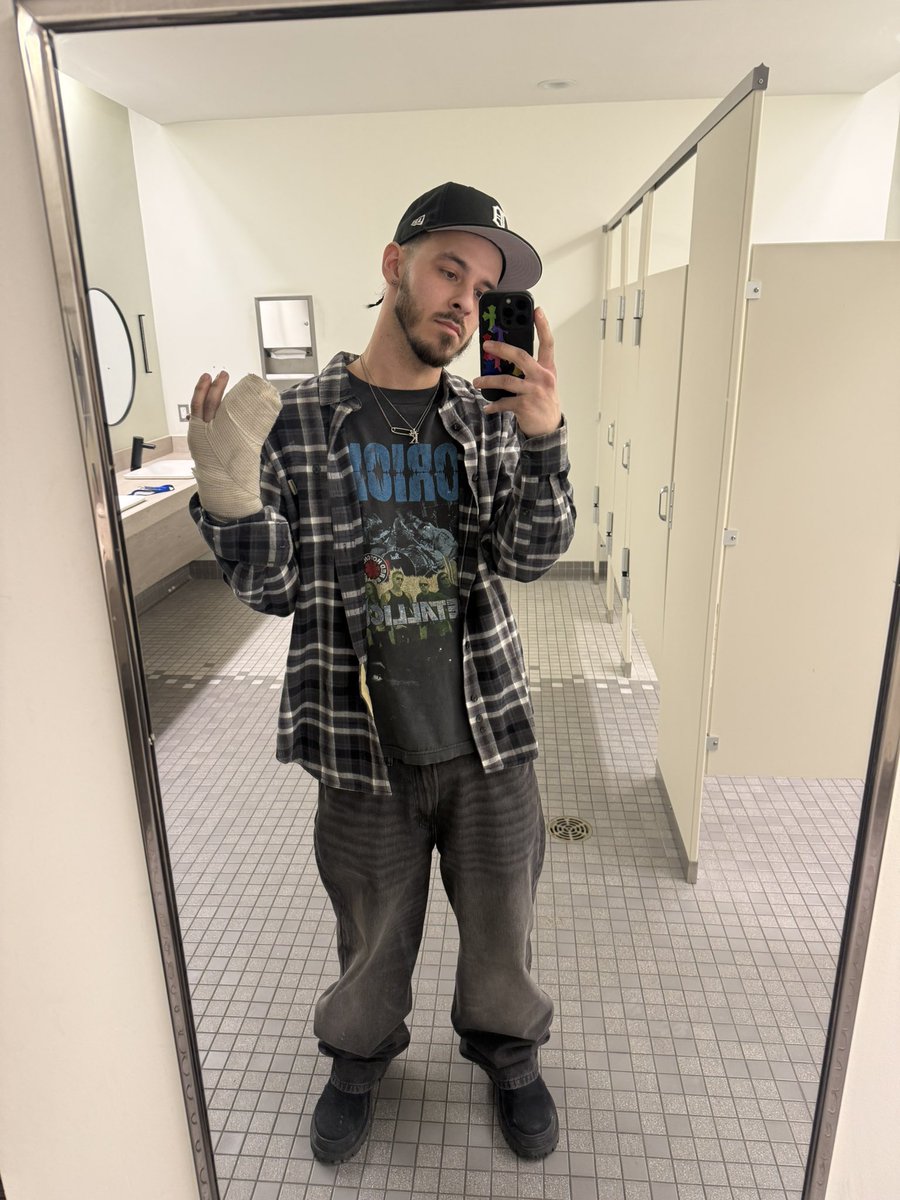 Stuck in Xenia (@kerwinclemens) on Twitter photo 