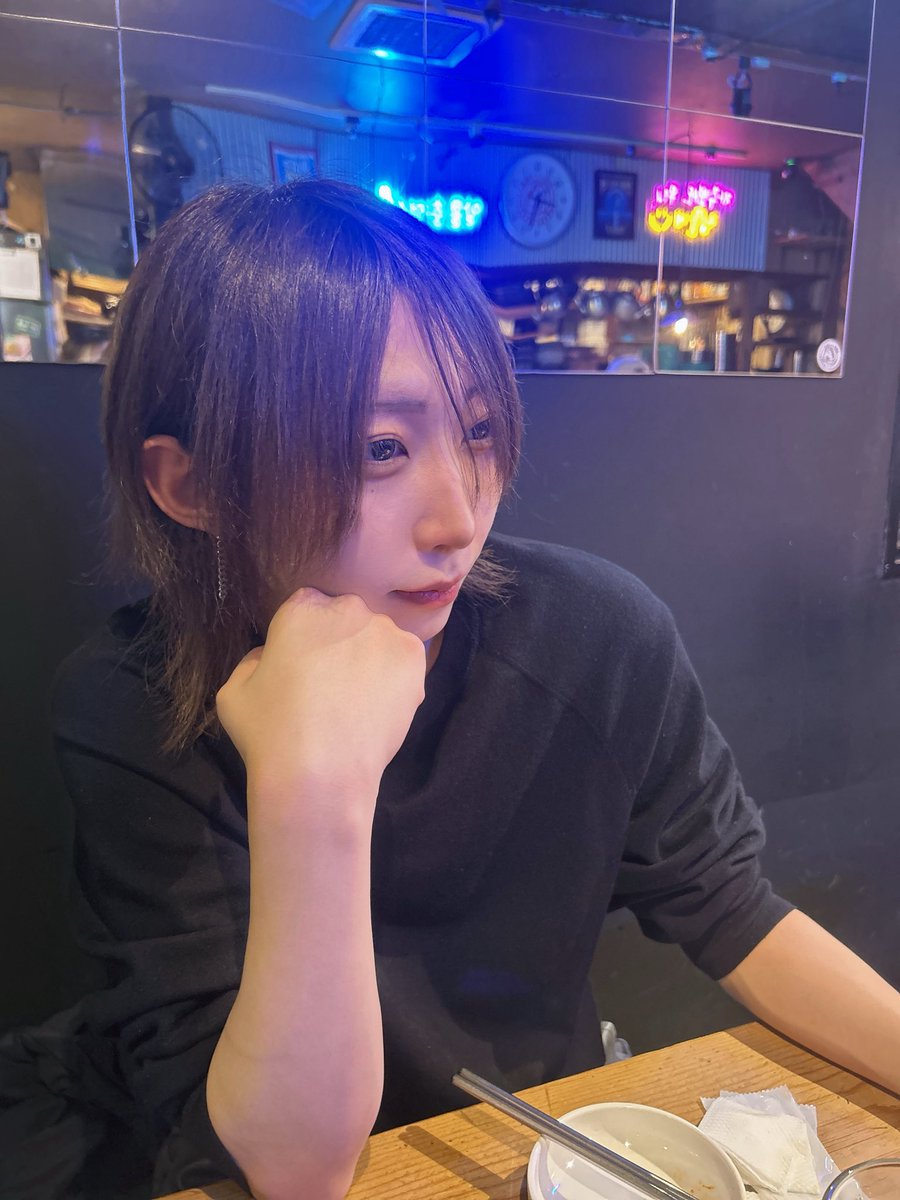 しあ tweet media