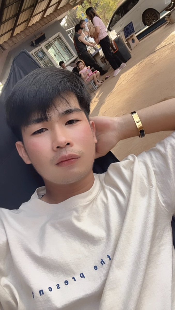 เอิร์ท tweet media