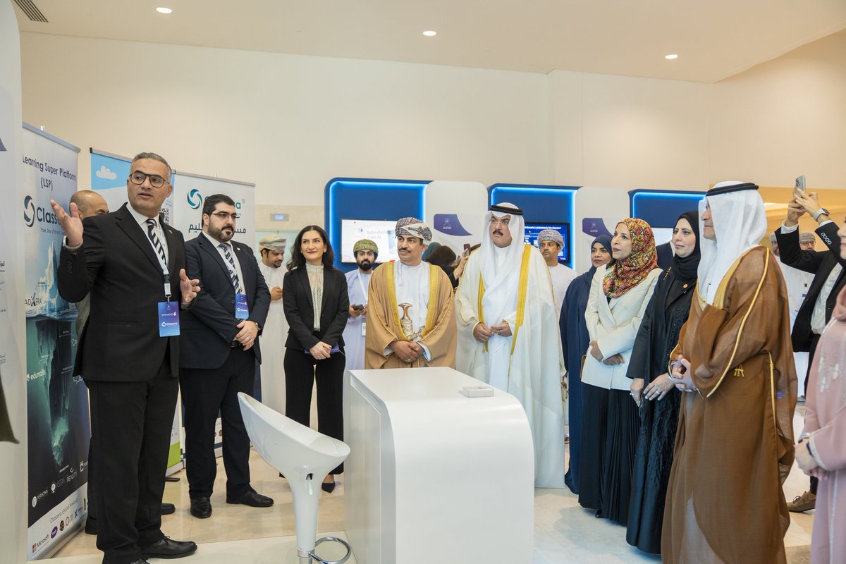 اللجنة الوطنية العمانية للتربية والثقافة والعلوم tweet media