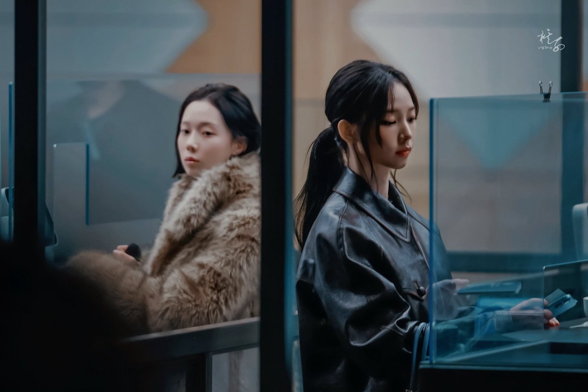 aespacyforyou's tweet photo. you can always trust qizi-nim when it comes to iconic jiminjeong photos 🙂‍↕️🙂‍↕️ https://t.co/GX18MPwWUq
