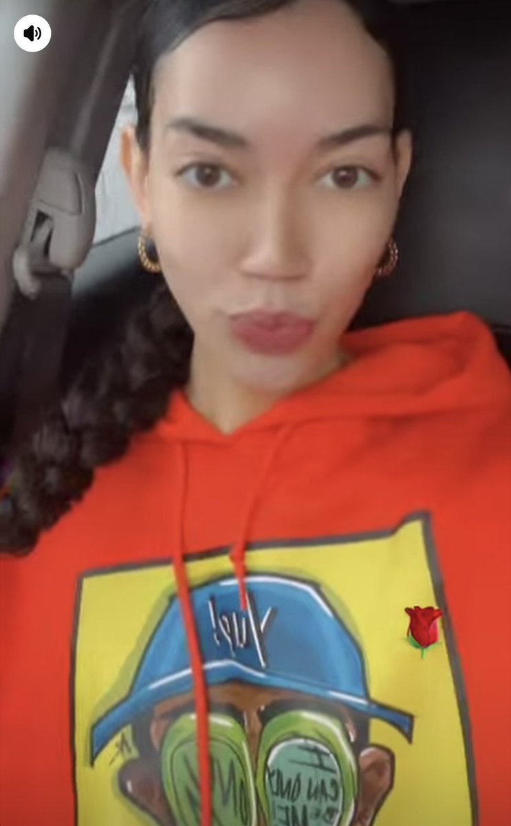 _MrLewis's tweet photo. Stay humble my brotha… if I wanted my BABY MOMMA I would’ve had her.. but I didn’t, when you think you getting something exclusive.. me getting on your post brotha was for this very reason.. lol your not the only guy she sends videos in her hoodie to 😆 https://t.co/W4pNIb1ynk