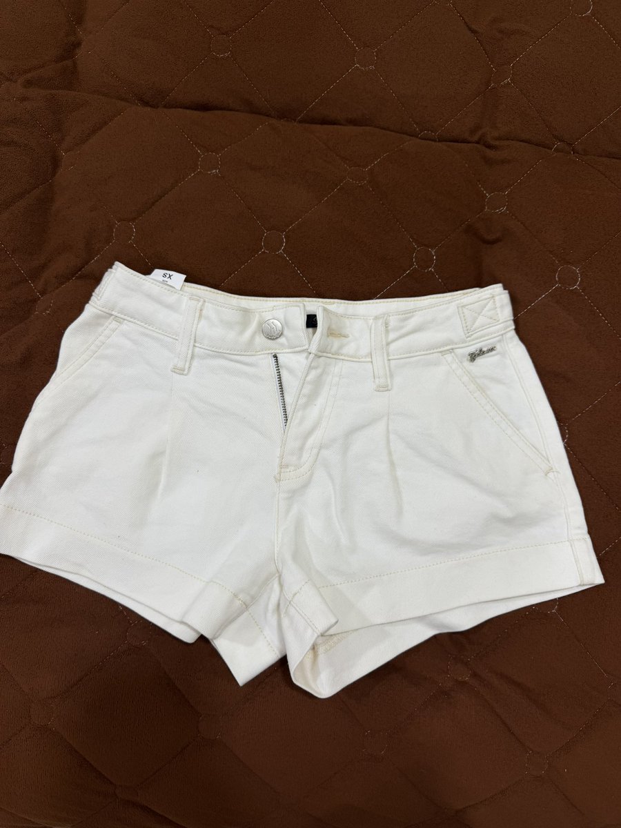 sflow1997's tweet photo. 🧸 https://t.co/xHMYYv8y2x 500฿ (ใส่2ครั้ง)
📦 ส่งฟรี ‼️

#เสื้อผ้ามือ2 #เสื้อผ้ามือสองสภาพดี #เสื้อผ้ามือสองราคาถูก #เสื้อผ้าแฟชั่น #ส่งต่อ #ส่งต่อเสื้อผ้ามือ2 #โล๊ะตู้เสื้อผ้า #โล๊ะตู้เสื้อผ้ามือสอง #โล๊ะตู้ https://t.co/lpgao0xZha