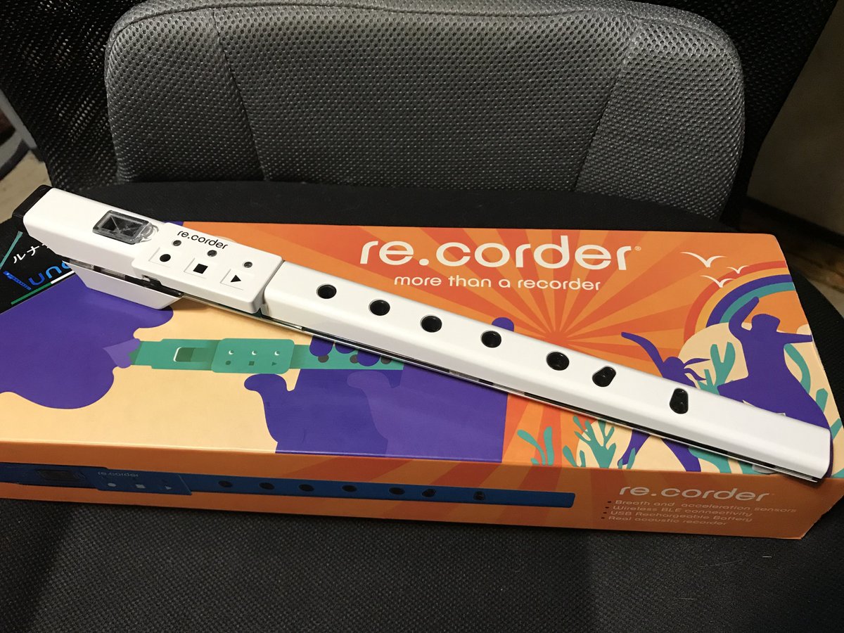 いつものハードオフでルナティカを発見
7700円の安さに釣られて衝動買いしてしまった
実は以前からウィンドシンセサイザーに興味があり、クラリミニを購入しようと思ってたので同じ運指のルナティカでまずはお試し
誰もが義務教育で必ず習うリコーダー運指
練習して演奏動画ポストします