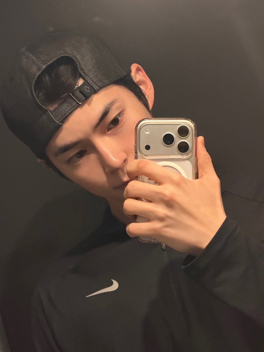 🖤💬