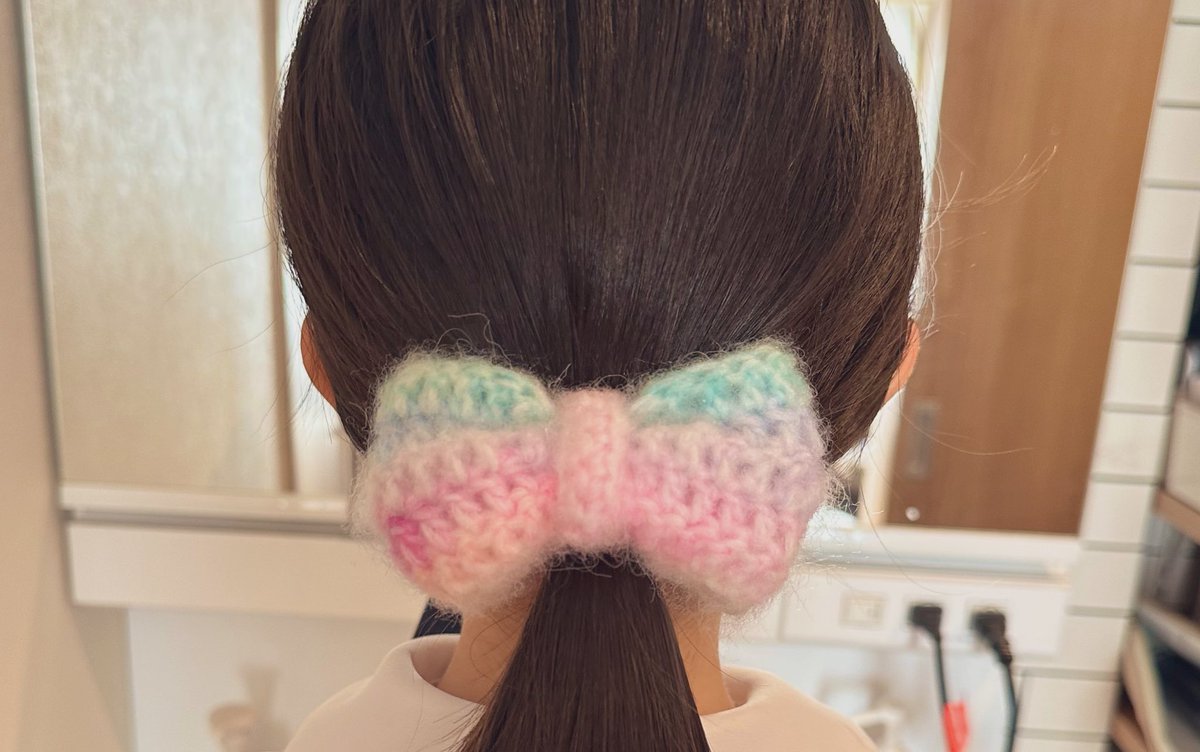 uriko_life's tweet photo. 初めてのハニカムヤーンはリボン🎀
ユニコーンのぬいぐるみと同じ色！とめちゃくちゃ気に入ってくれた🦄 https://t.co/KiUPfWfVIT