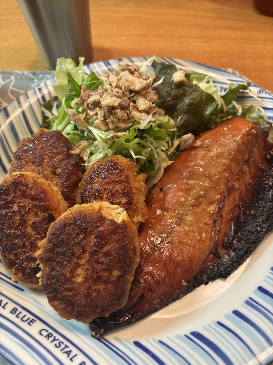 キッチンLIVE…終わったやん？
ソファに腰掛けたの…そしたらね、、9時になってた💦

俺の二時間半！！どこ行ったん！
って話…びっくりした🤯

 #ご飯作って待ってるね