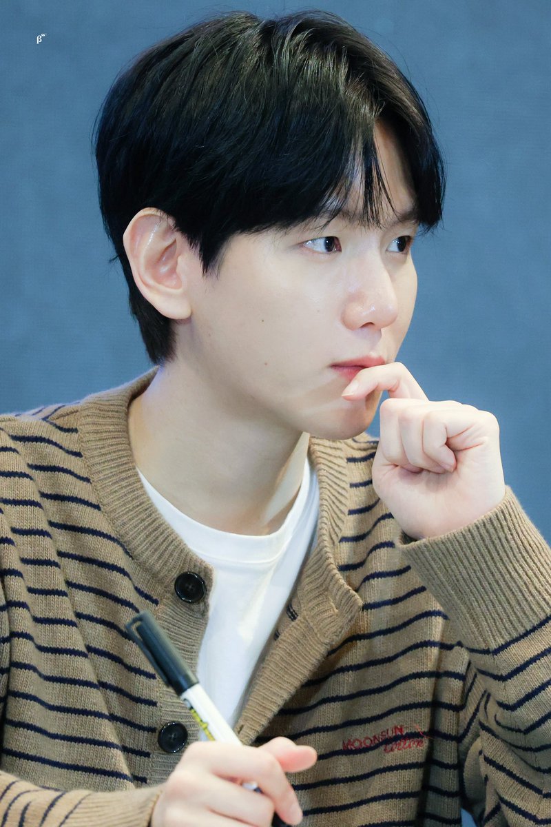 Berryyu56 tweet media