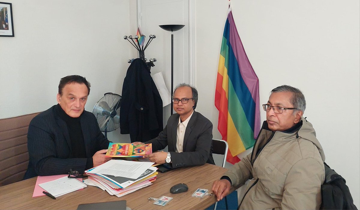 Shahanu91280386's tweet photo. 🚨 Today, I urge stronger international action on #LGBTI rights, highlighting the worsening situation during a meeting with Mr. Jean-Marc Berthon, French Ambassador for LGBTQI Persons.
https://t.co/oLp3WCK3UL
#LGBTIQ #JMBF #FranceDiplomacy
@FRauBangladesh @BerthonJeanMarc https://t.co/2XnhPF7Iuo