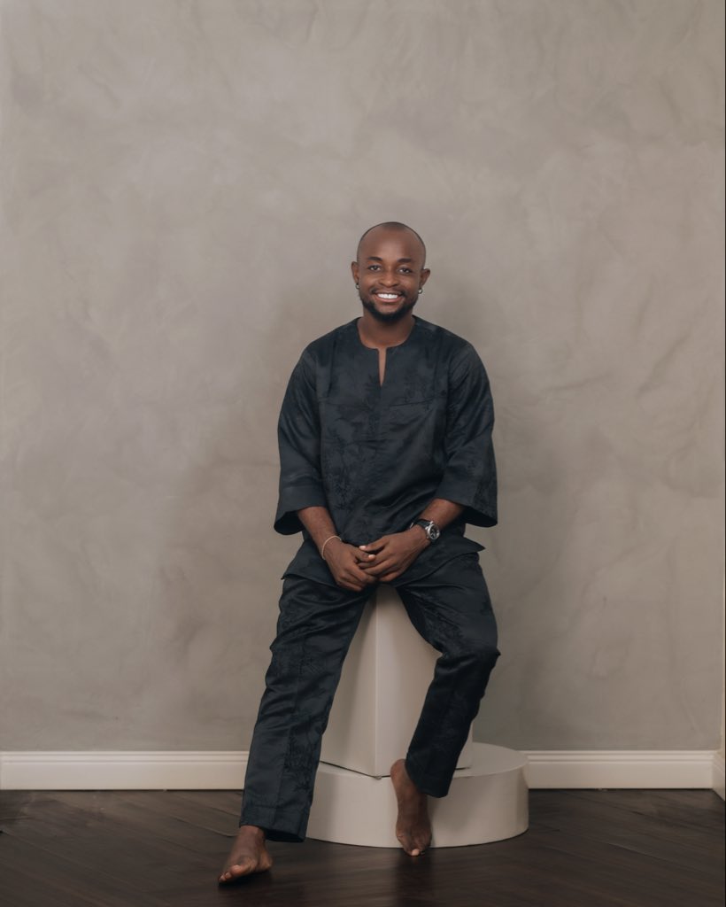 Dotunpixels's tweet photo. This is 26! 

Cheers to my Year of Breakthroughs and my Record Breaking Year! 🤍 https://t.co/b9cb9x9tAX
