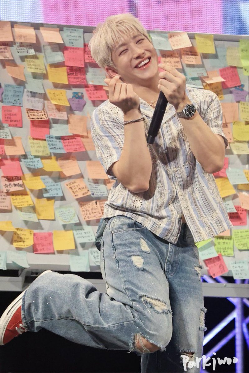 ddudunini_'s tweet photo. tuit diario del día donde digo q amo a jinwoo cn todo mi corazón <3 https://t.co/WG6ixcUAx0