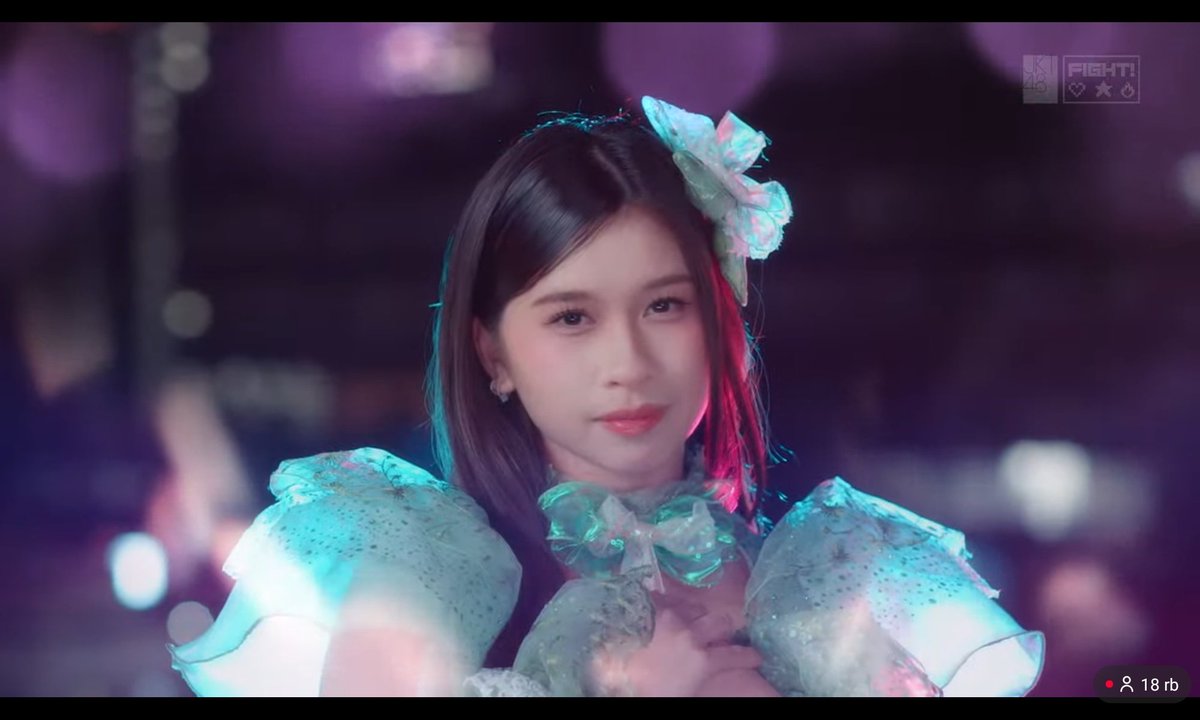 aydiaaa01's tweet photo. KEREN BNGT KAMUUU ,SO PROUD OF YOU MY GIRL, OLLA SO PRETTY MEKANIK GIRL, CONGRATS OLALI AND ALL MEM SENBATSU🤍💚
#AndaiKuBukanIdolajkt48
#single27jkt48 https://t.co/5IeKn4DlQ4