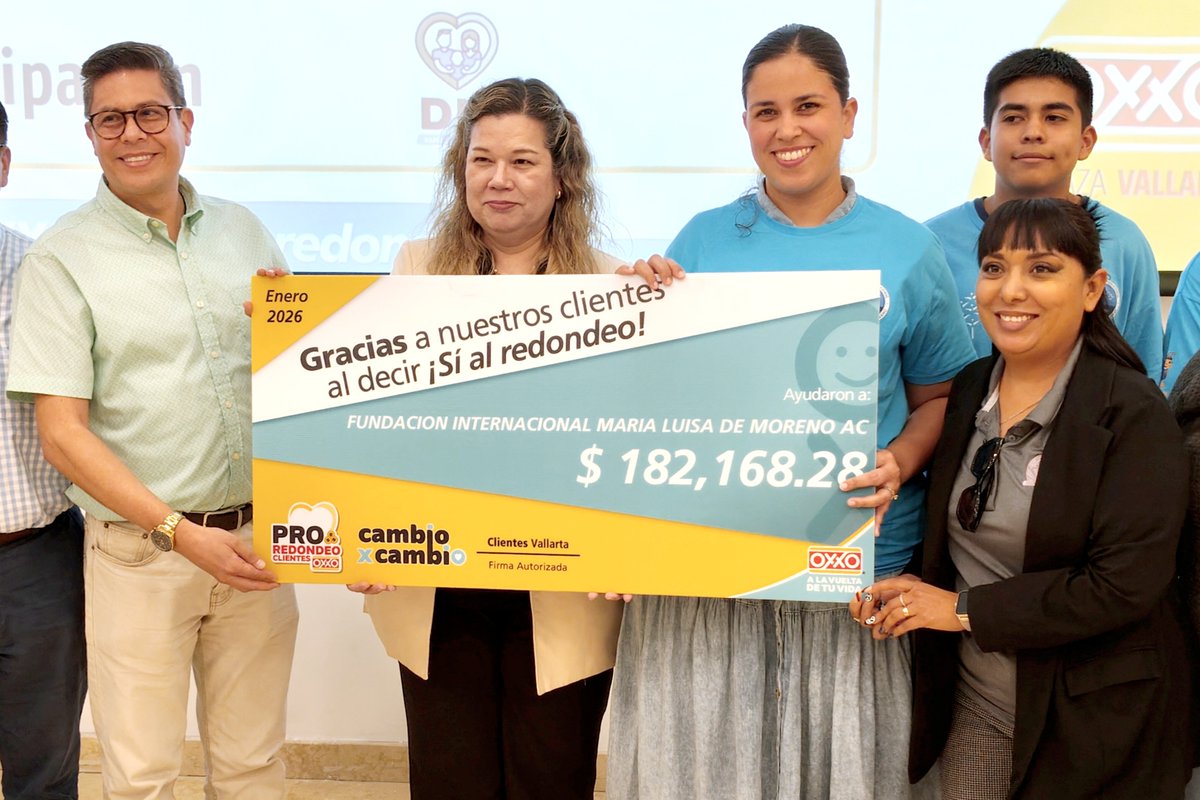 FIMLM's tweet photo. #FimlmMexico 🇲🇽 | ✨ La @FIMLM fue seleccionada como ganadora de la convocatoria de recaudación de fondos por @Tiendas_OXXO en Puerto Vallarta, Jalisco.

🤝 Recibimos los recursos recaudados, resultado de la generosidad de las personas que dijeron sí al #RedondeoClientesOXXO. https://t.co/n9H6mLZUfe
