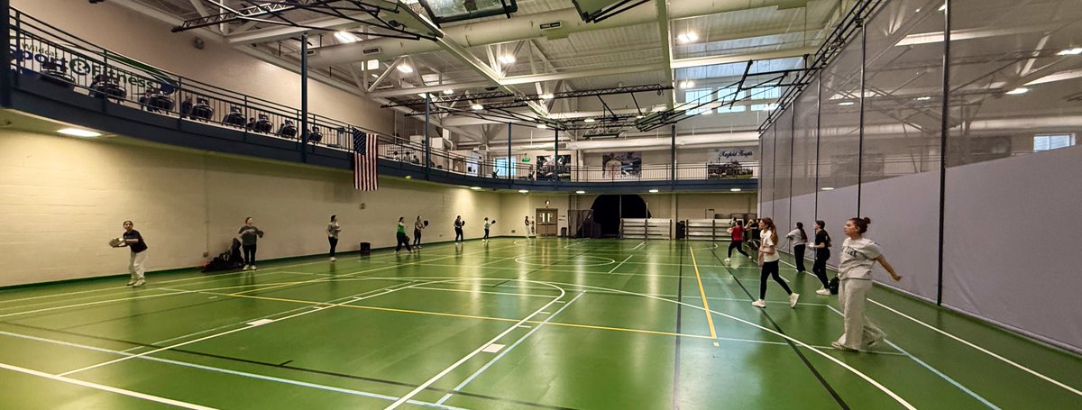 Our last Tuesday voluntary off season workout was yesterday! Tryouts are right around the corner and 16 girls chose to get better together! 🥎 💪🏼💚