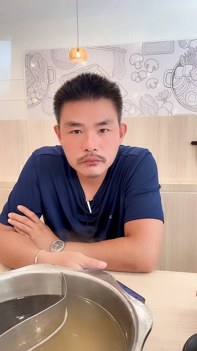 ขุนแผนแสนสะท้าน tweet media