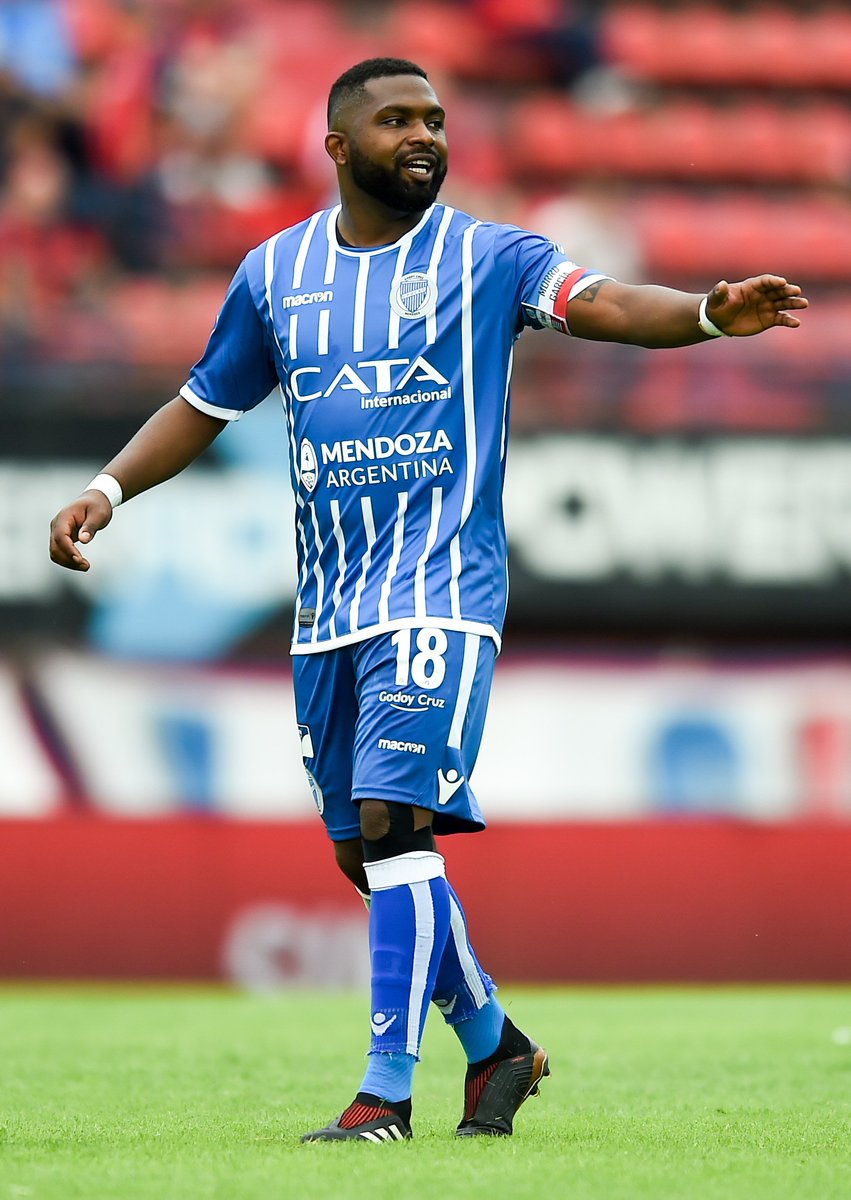 "No somos robots. No estamos hechos de acero. Nos pasan cosas y eso hace que el rendimiento dentro del campo de juego no sea el óptimo". Se cumplen 5 años sin Morro García 🇺🇾.