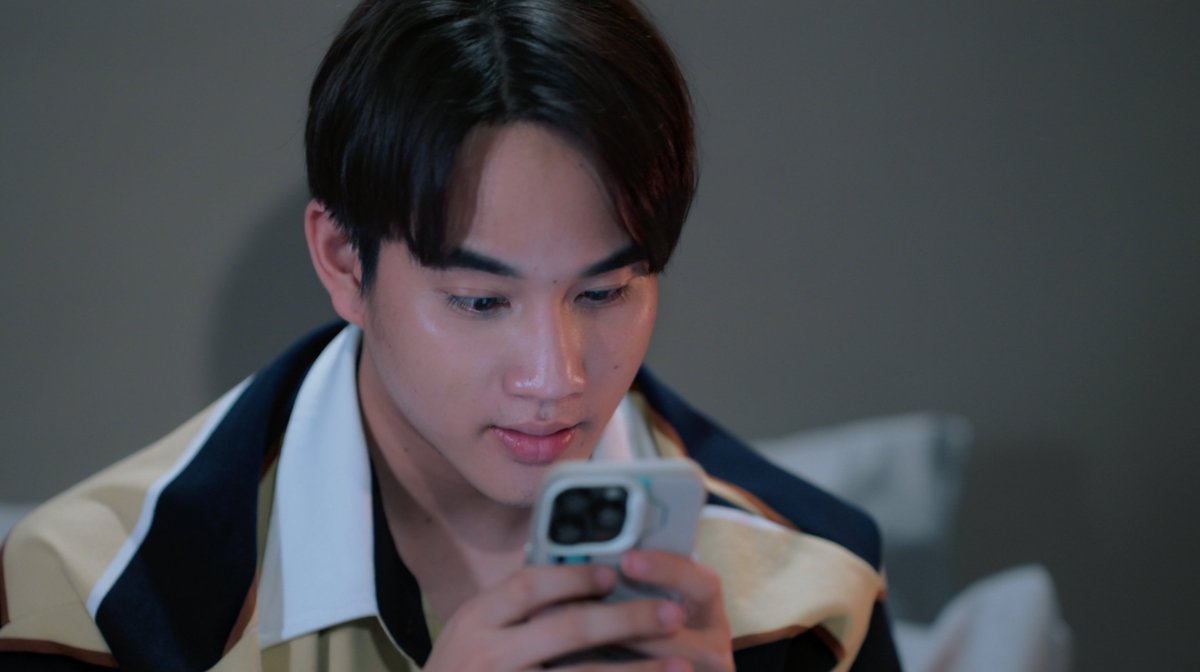onehdthailand's tweet photo. ไรเตอร์อัปตอนต่อไปแล้วครับ
#ศักดินาวิทยาลัยEP5 https://t.co/TDHQ7bLBzj