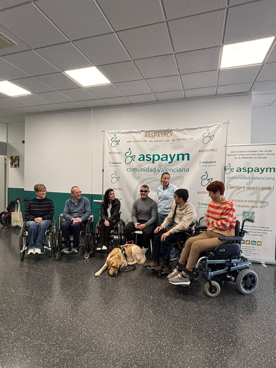 Compromís València tweet media