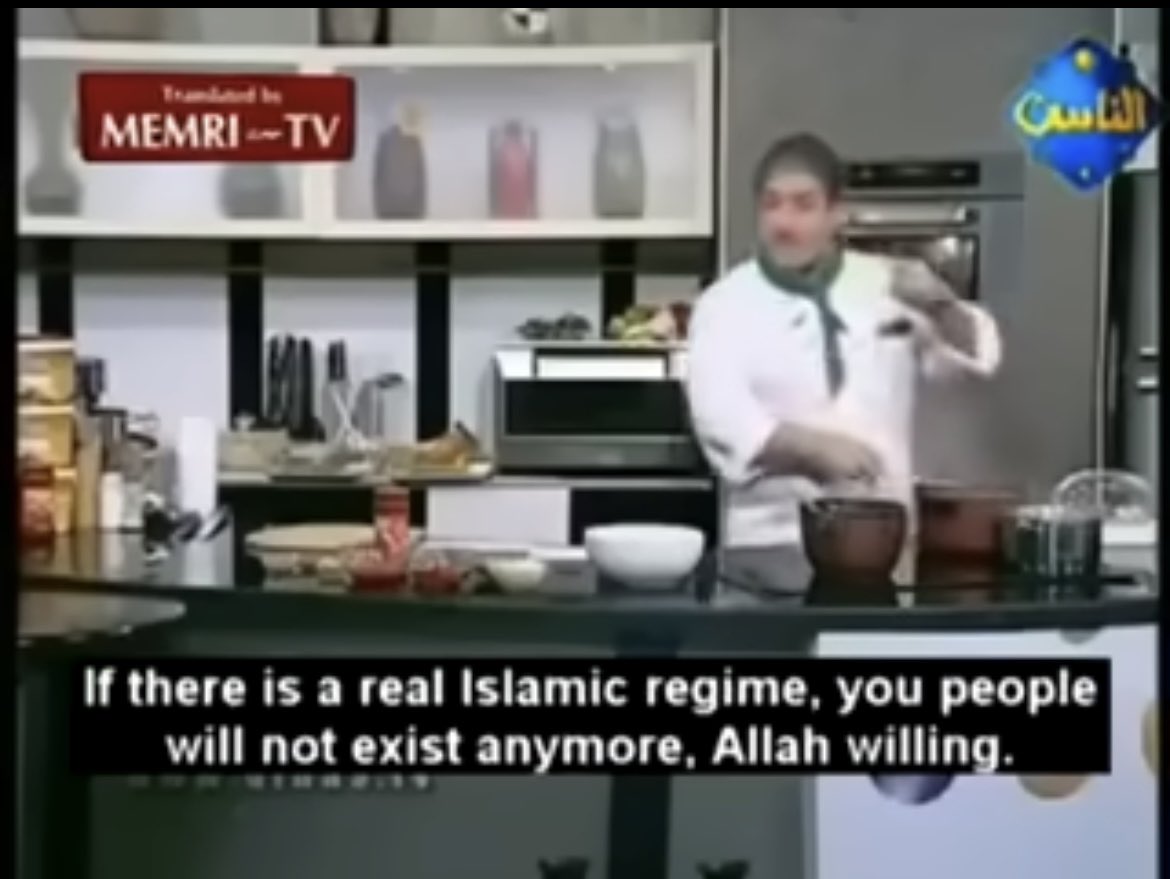 JorkinDaVance's tweet image. MFers like her and Elijah say “Islam is incompatible with the West”

Yeah that’s cause your life would be forfeit the minute you sullied the sanctity of your marriage.