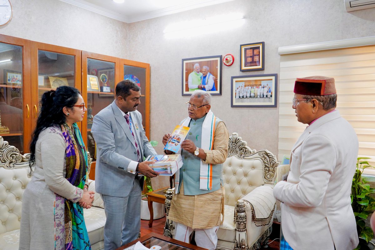 cagcmisra's tweet image. It was a privilege to interact with Sh Jitan Ram Manjhi ji, Union Minister of MSME , on the evolving role of #MSMEs and #startups in nation-building

Exchanged perspectives on Corporate Mitra (Budget 2026), MSME Clinics, and other #ICAI-led initiatives.

#charteredaccountant
