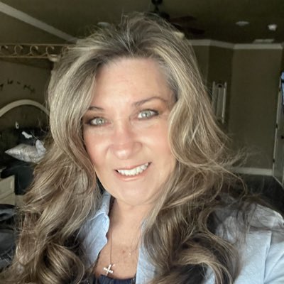 kimslavik's tweet photo. #NewProfilePic https://t.co/f0TZodGy9B