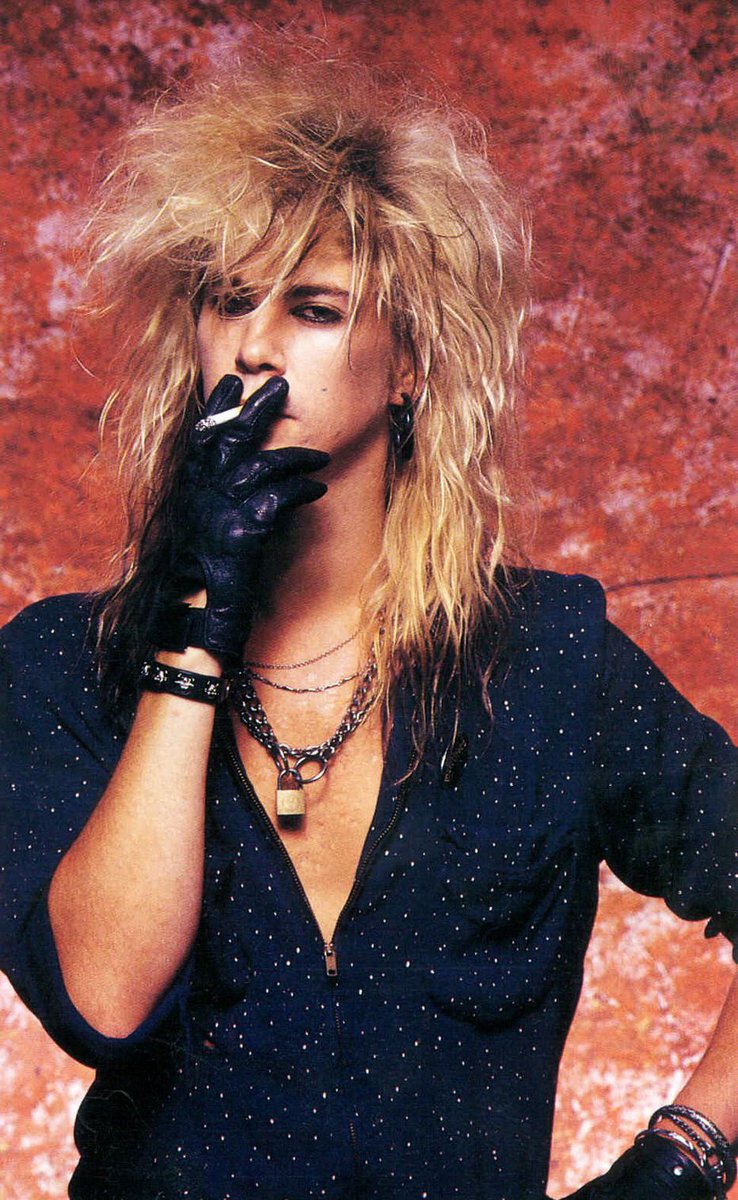 AcesHigh5150's tweet photo. Happy Birthday Mr. Duff McKagan
February 5, 1964 https://t.co/loodf02S3s