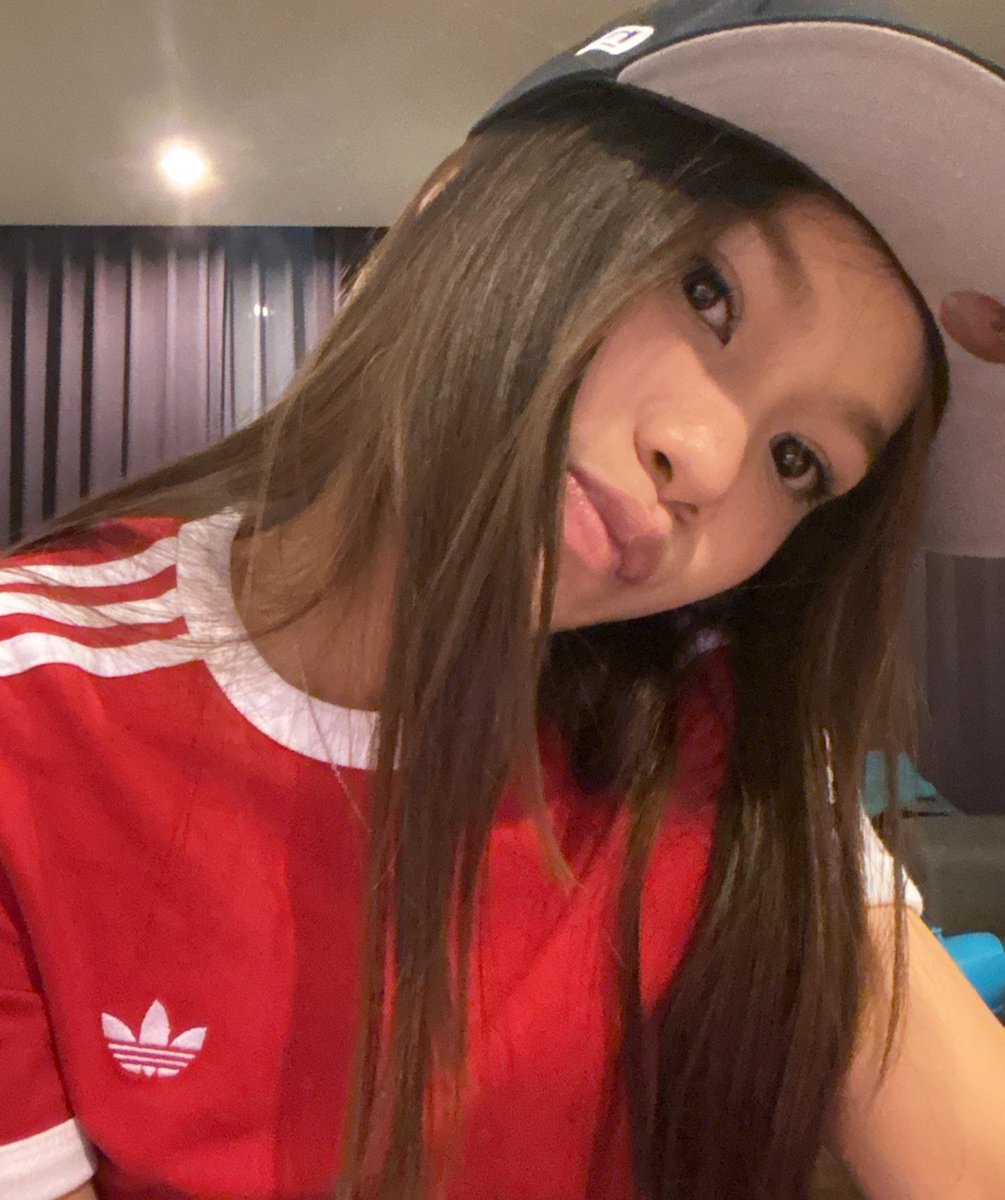 ถ้าชอบให้ทำปากจู๋ #briizeselcaday