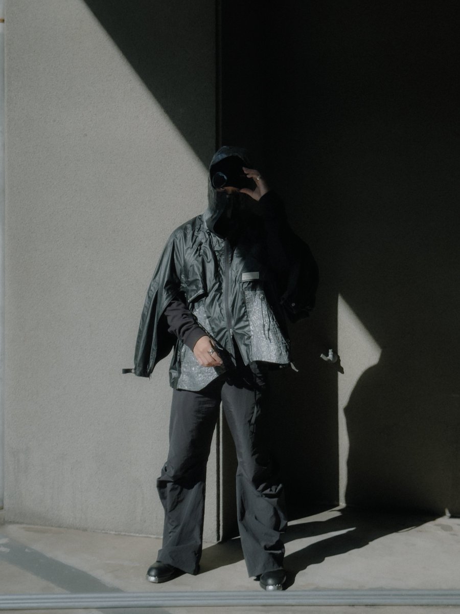 issxxi's tweet photo. #HAMCUS S.O.D.A DCF FIELD OPT JACKET
cap: C.P. Company
tops: 1017 ALYX 9SM
pants: Heliot Emil
shoes: Guidi https://t.co/Eg9xeToOtp