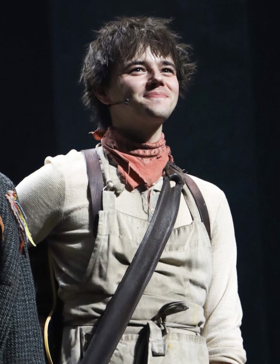 ana ✮⋆˙ tweet media