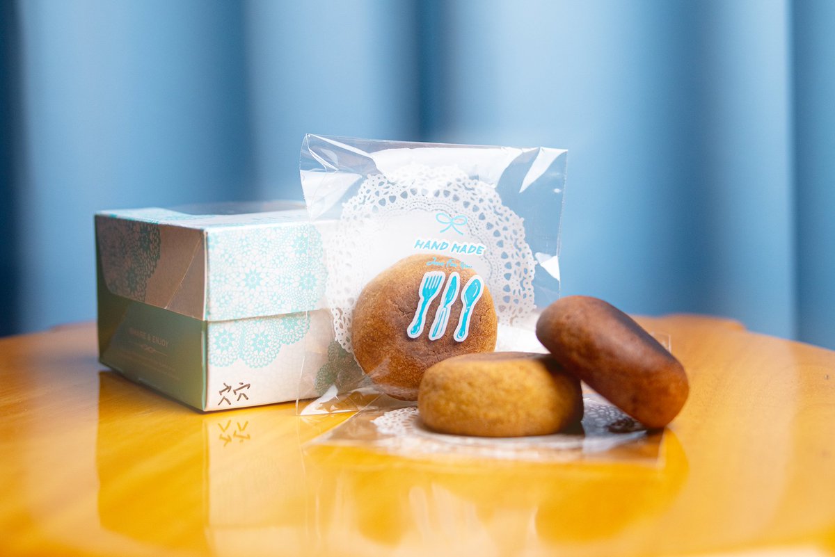 新春送給魚卵的
是手作鳳梨酥💚
希望各位卵今年都可以旺起來~

ps.實際上硬的可以當槌子
#愛魚卵 #早餐星球