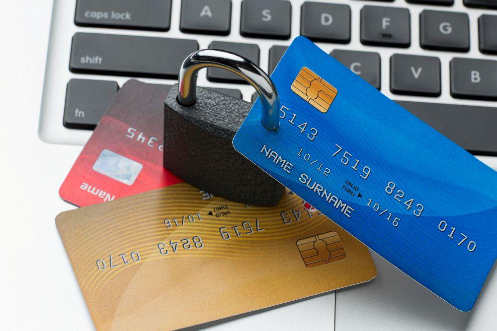 x_ratingok's tweet image. 💳🛡️ Credit card insurance is a hidden benefit many people ignore

Your credit card can protect you from fraud 🔒 travel issues ✈️ and unexpected financial losses 💰
Knowing this can save your money.

👉 ratingok.com/article/how-cr…

#CreditCard #CreditCardInsurance #PersonalFinance