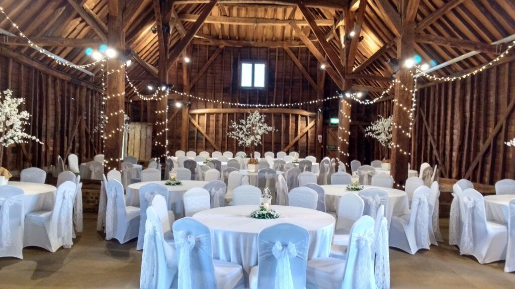Hill_Museums's tweet photo. Are you looking for a unique and exclusive #wedding venue? π
Our 120ft Grade II listed Great Barn in Ruislip is a masterpiece of Tudor construction, and would be a stunning backdrop for your special day.
πMore info: https://t.co/WUWkaqOoV4
#LondonWeddingVenue #WeddingInspo https://t.co/temvOltMiN