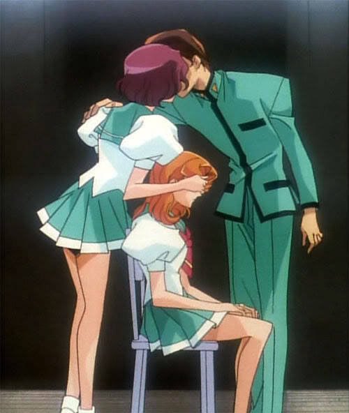 scissorcitysssk's tweet image. i swear she can never act normal.