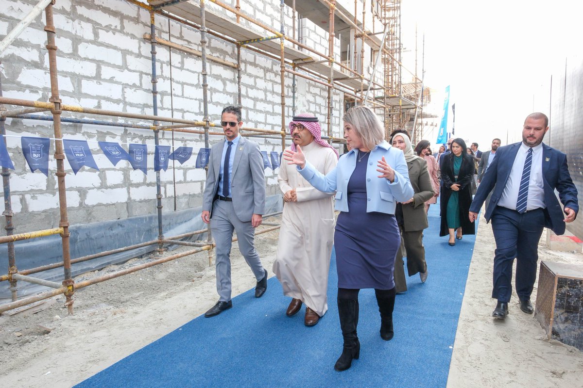 MoeBahrain tweet media