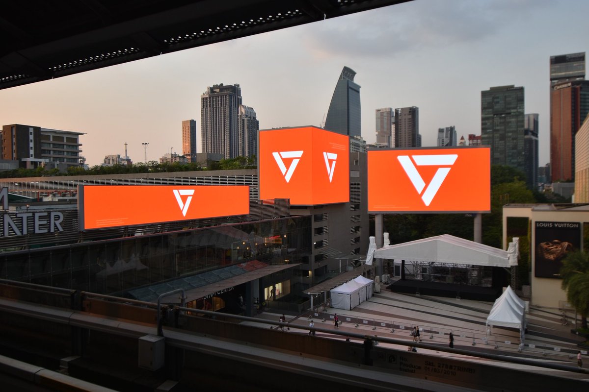 Pannika_FWP's tweet image. ใครถ่ายได้ถือว่าโชคดี เพราะป้ายขึ้นแค่ครั้งละ 15 วิ 🥹