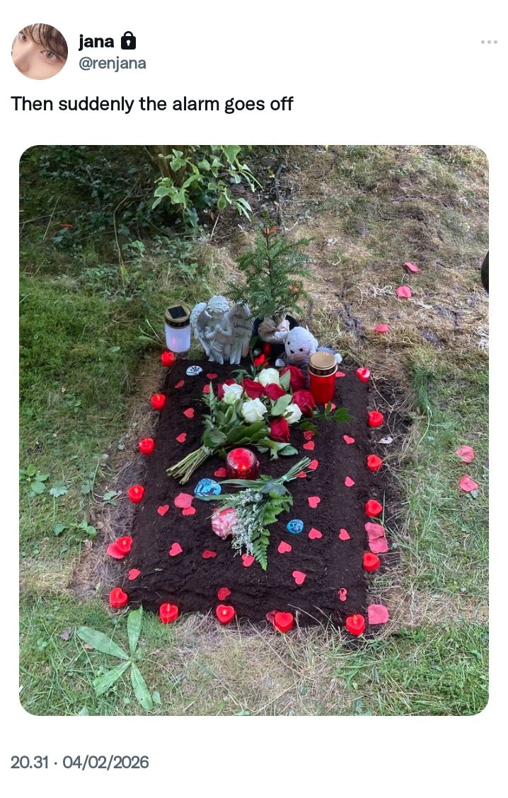 zeusuniev's tweet image. Lost Of My Life || #Sunsun prompt au

Cw // mpreg